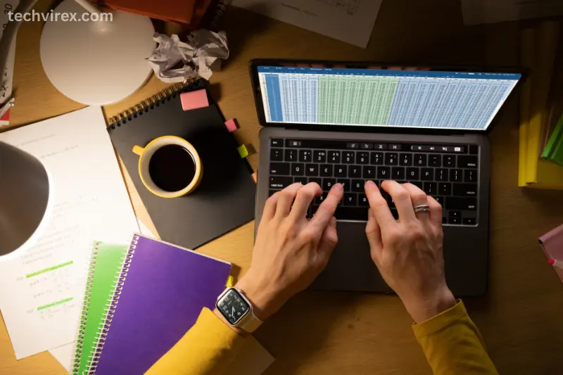 features to look for in laptops for programming & graphic design